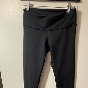 Lululemon Capri black size 4